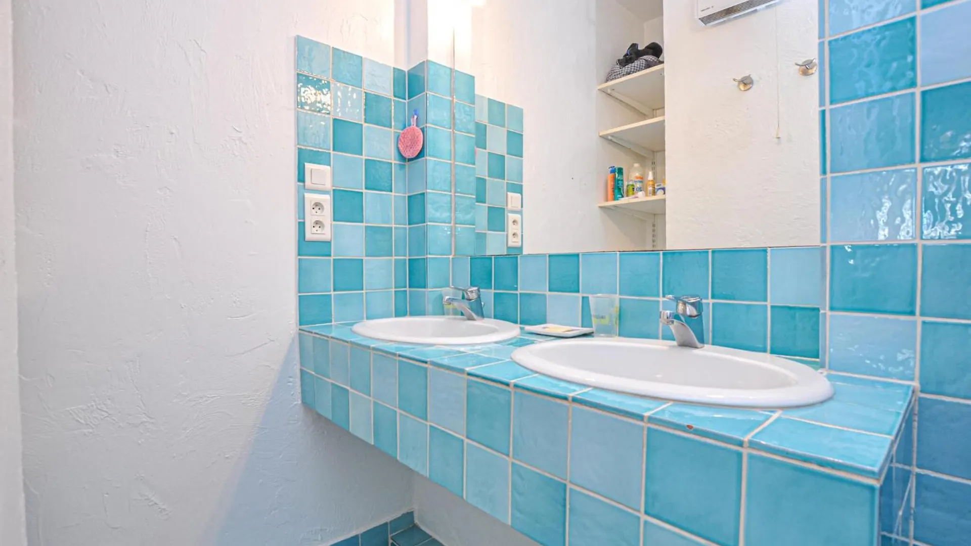 1 Bedroom Stunning Apartment In Grasse