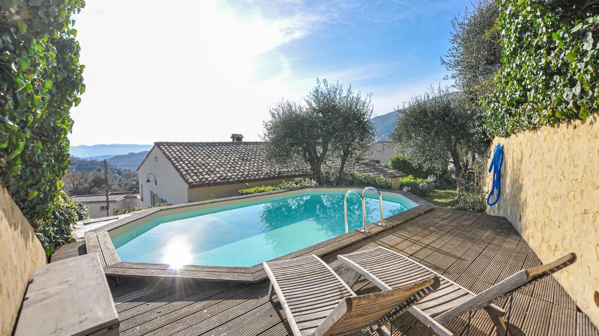 1 Bedroom Stunning Apartment In Grasse 0*,