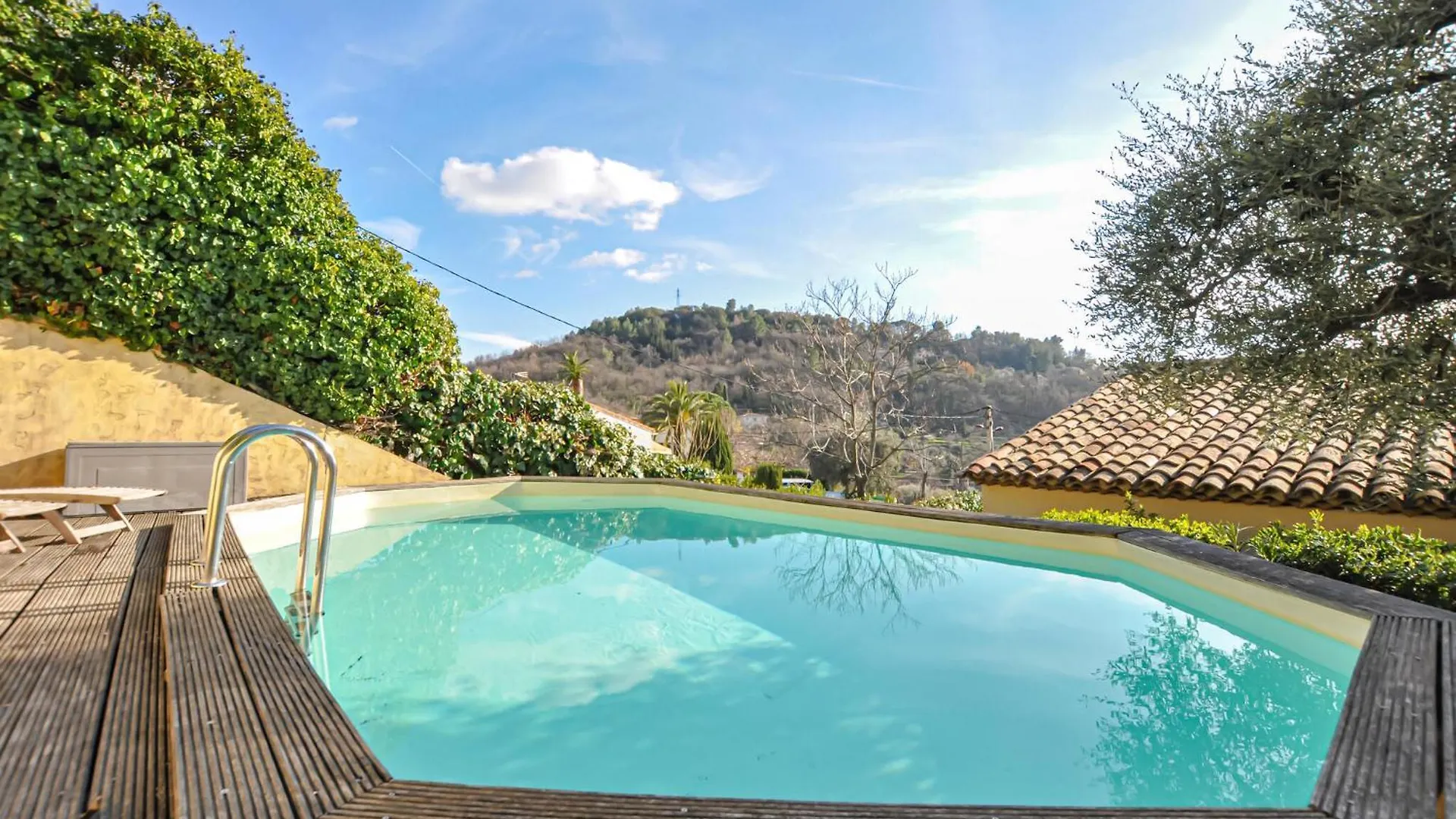 1 Bedroom Stunning Apartment In Grasse