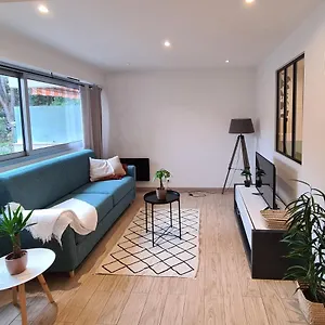  Appartement 5mn Perfumeries & Old Town, Free Small Parking